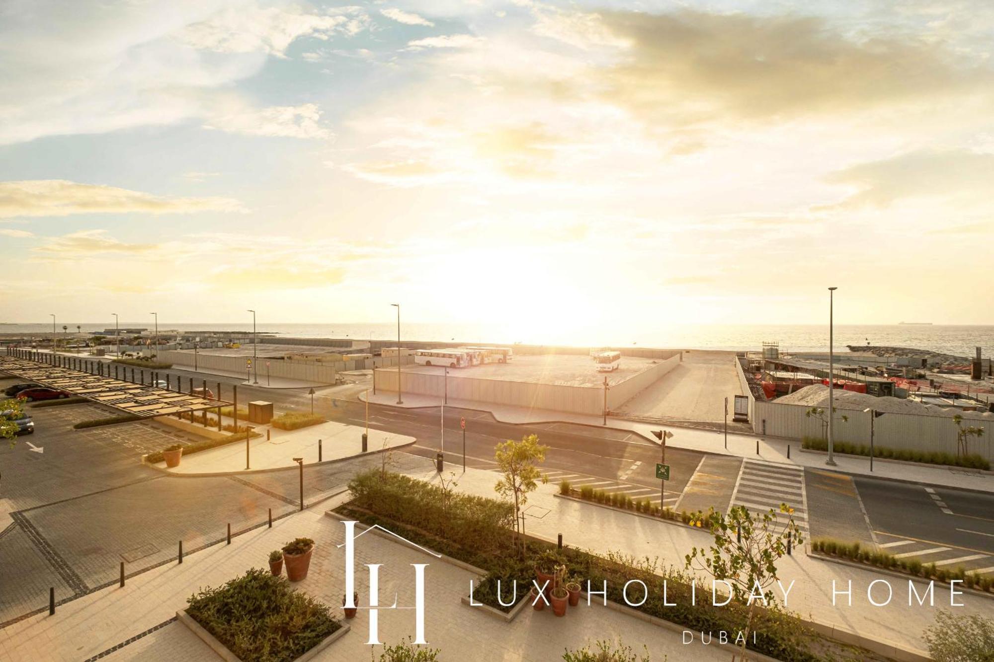 Lux - The La Mer Sea View Suite 3 Dubai Buitenkant foto